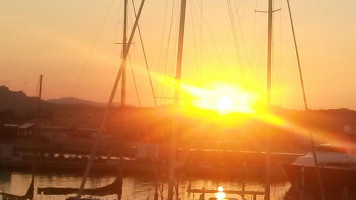 Les Bleuets du Vire-Crêpes outside