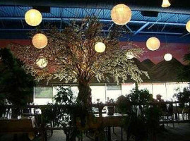 Des Continents Exterior