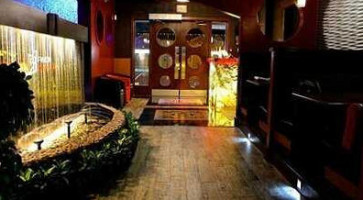 Square Boy Pizza Ajax À l'intérieur