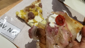 The Upper Deck Taphouse Grill food
