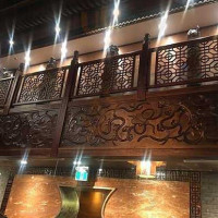 Xiang Zi Hotpot inside
