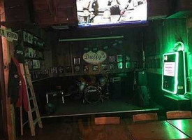 Hideaway Pub outside