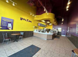 Booster Juice outside