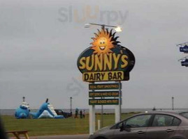 Sunny's Dairy Exterior