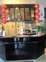 Yan's Restaurant inside