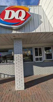 Dairy Queen outside