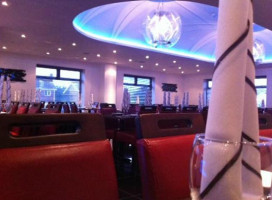 Yorkton Rayzr's Pub Dentro