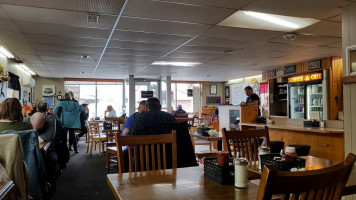 Sunrise Cafe À l'intérieur