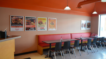 Niagara Fish N' Burger À l'intérieur