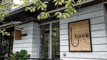 Hook Seabar Exterior