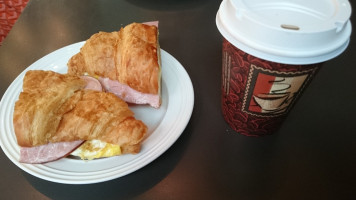 La Petite Crepe food