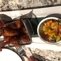 Pickle Barrel Yonge Eglinton Comida