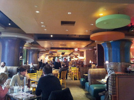 Pickle Barrel Yonge Eglinton inside