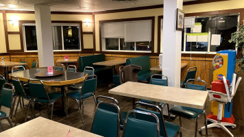 Canada Cafe inside