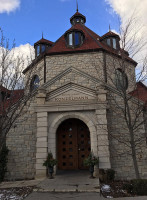 Konzelmann Estate Winery outside