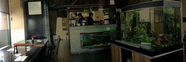 Sushi 990 À l'intérieur