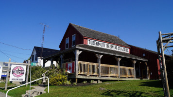 Tobermory Brewing Company and Grill
