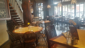 The Grizzly Grill inside