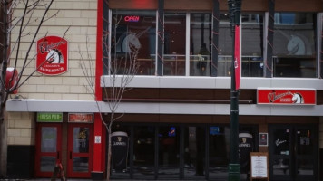 The Unicorn outside