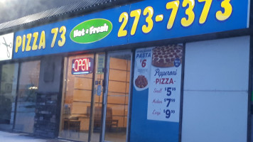 Pizza 73 Exterior