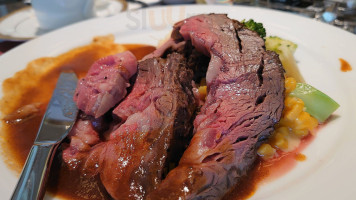 Wyndham Garden Niagara Falls Fallsview food