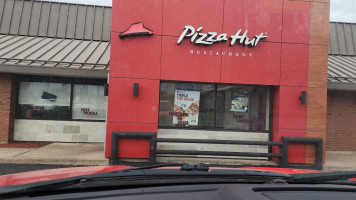 Pizza Hut Exterior