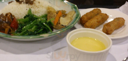 Messini Authentic Gyros - Danforth Ave. Comida