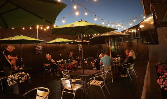 Sham Rock's Grill House drink