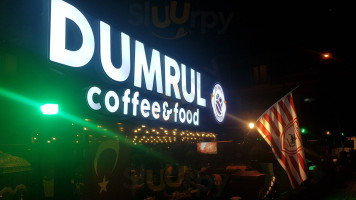 Boston Pizza Exterior