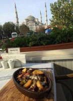 Barcelos Flame Grilled Chicken Esterno