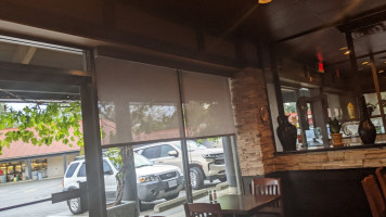 Rendezvous Restaurant inside
