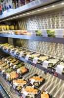 Mi-Ne Sushi House inside