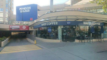 Waves Coffee House outside
