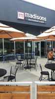 Madisons Restaurant Bar outside