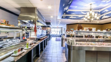 Golden Phoenix Buffet À l'intérieur