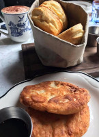 Merchant Tavern food