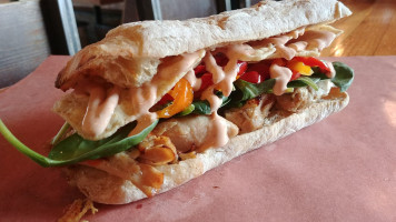 Wheelies Motorcycles & Cafe Comida