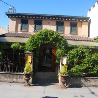 Cafe Brio outside