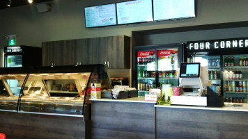 Four Corners Bakery À l'intérieur