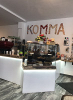 Café Komma Rosta inside
