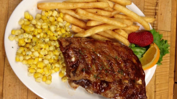 Eddie's Cuisine and Pizza food