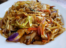 Golden Mango Thai Cuisine food