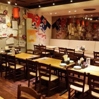 GT Dragon Chinese Restaurant Dentro