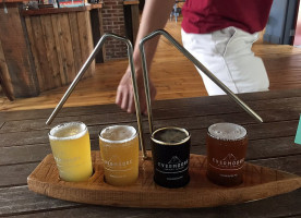 Evermoore: Island Dining Brewing Boisson