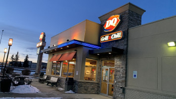 Dairy Queen Grill & Chill outside