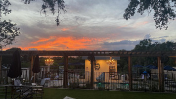 Aji Sushi Extérieur