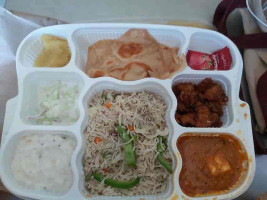 Browns Socialhouse Centretown food