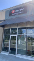 Pizza Hut outside