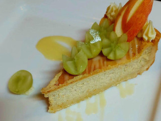 Mnimes Restaurant Bar