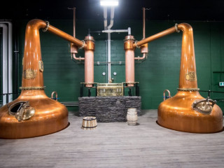 Macaloney's Island Distillery Twa Dogs Brewery